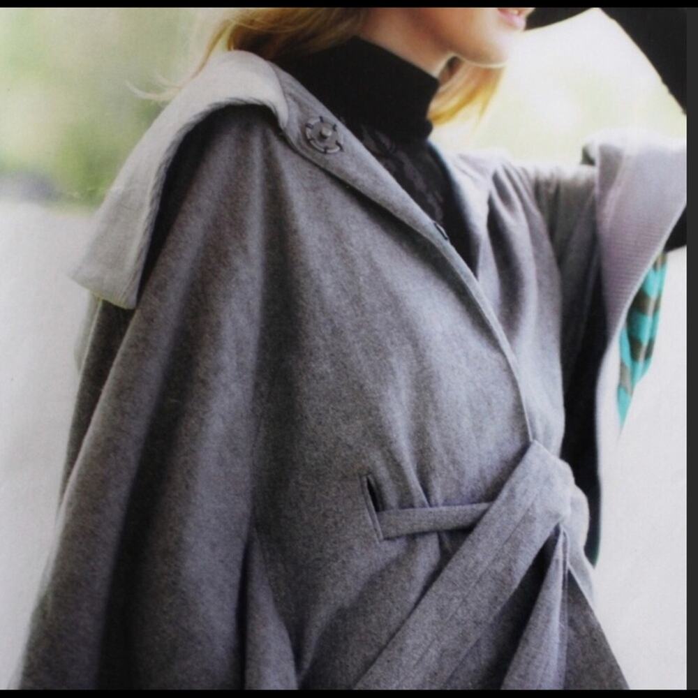 NWOT Free People Gray Wool Cape Caplette Jacket Poncho Size Small